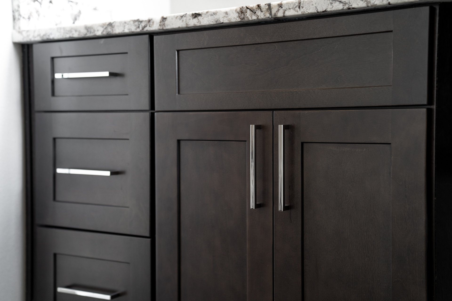 Cabinet detail