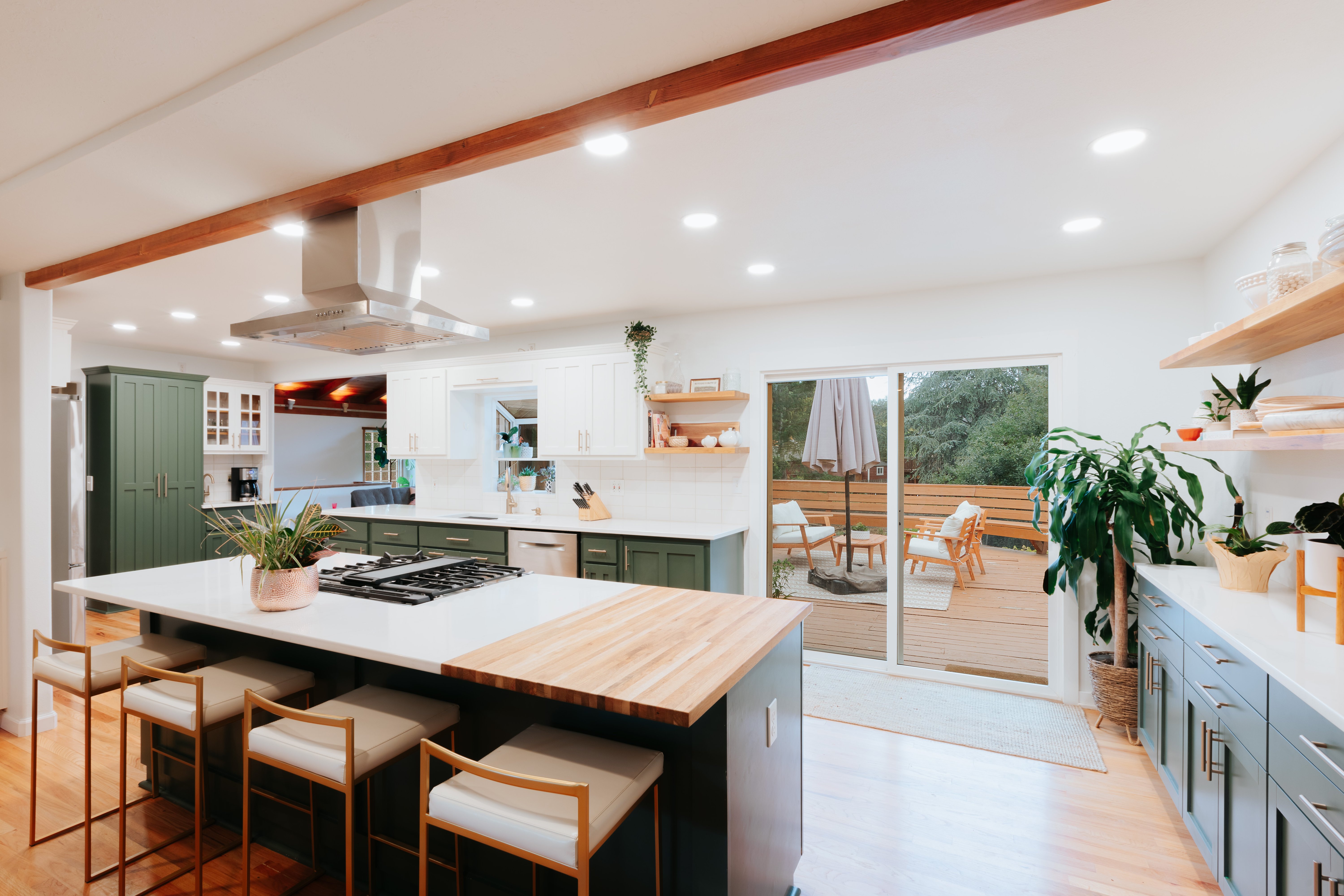 Mid Century Ranch Kitchen Remodel in Portland, OR by Lamont Bros. Design & Construction project photo 7