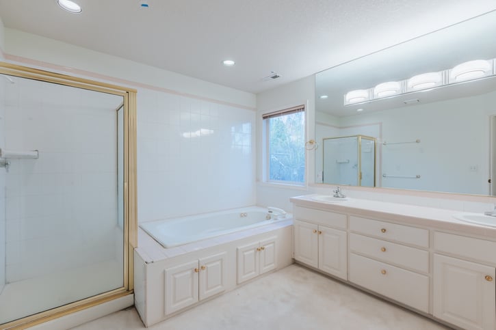 BeavertonPrimaryBathBefore