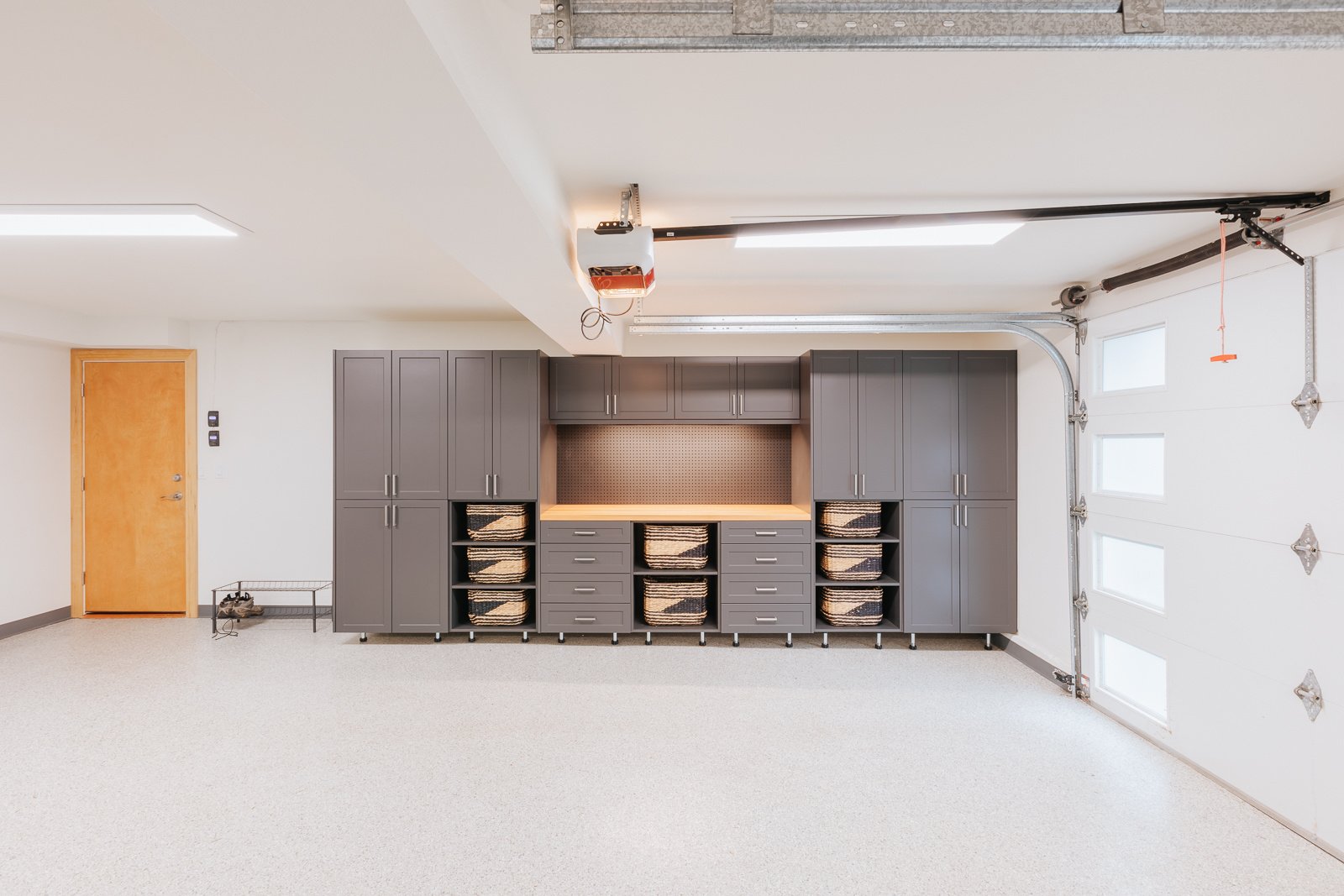Garage shelving unit 