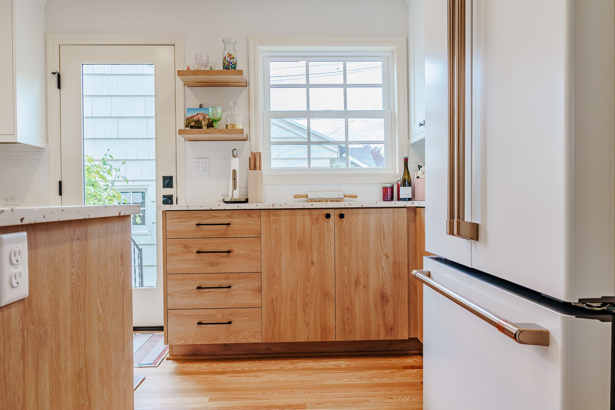 Kitchen cabinets