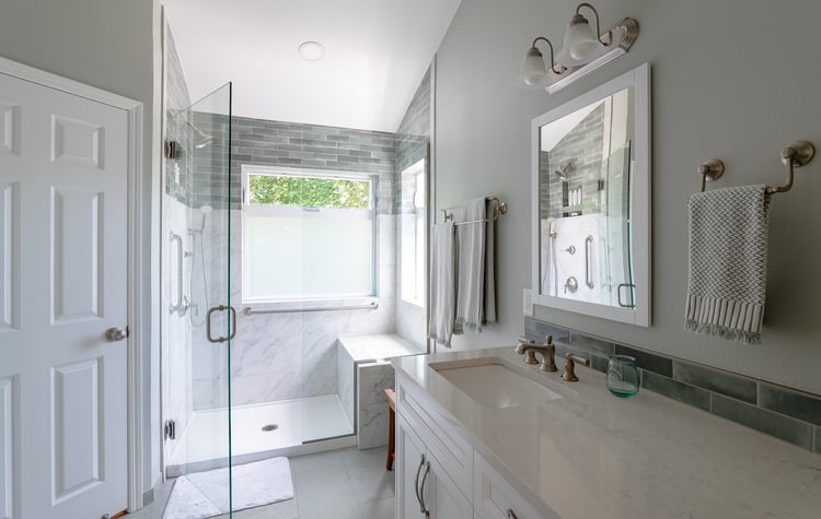 Frosted Tile Bath 25 - Web-17