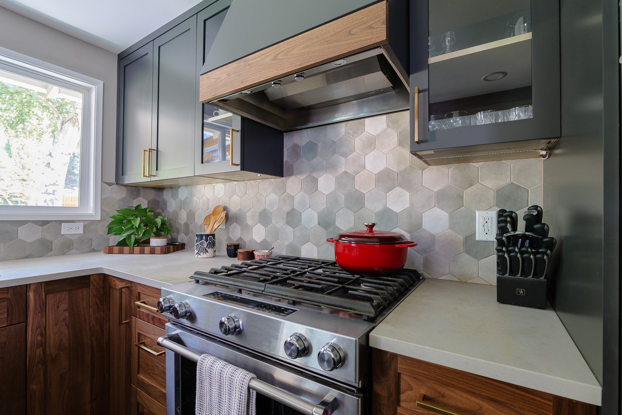 Kitchen remodel range and counter