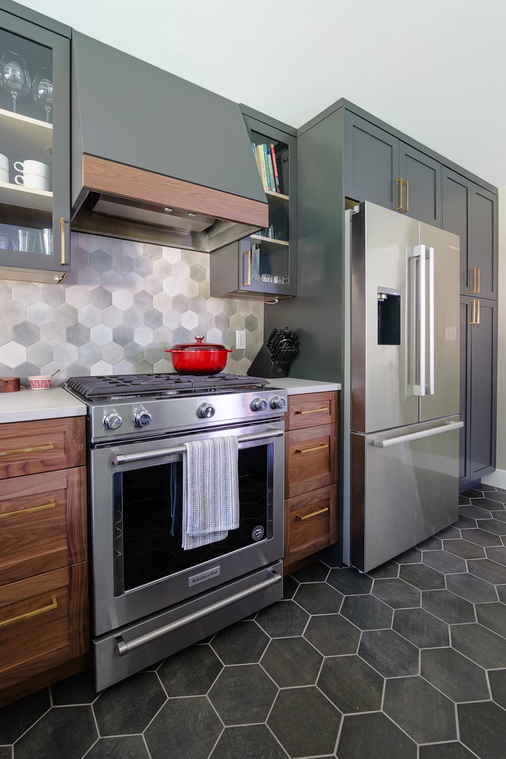 Portland kitchen remodel range and hood