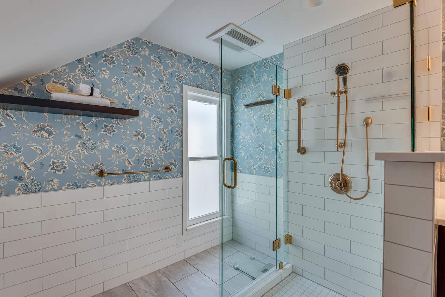 2020 bathroom trends: wallpaper