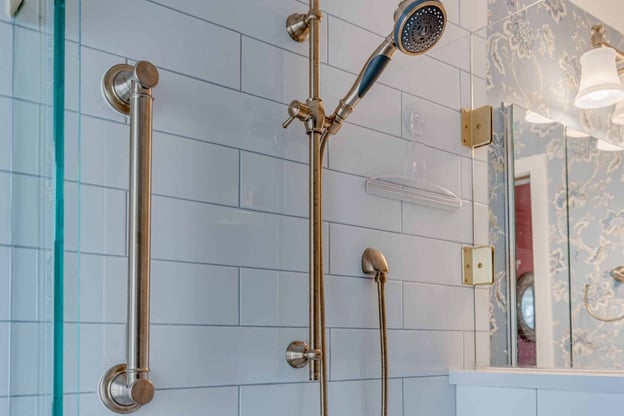 How to fix a shower leak