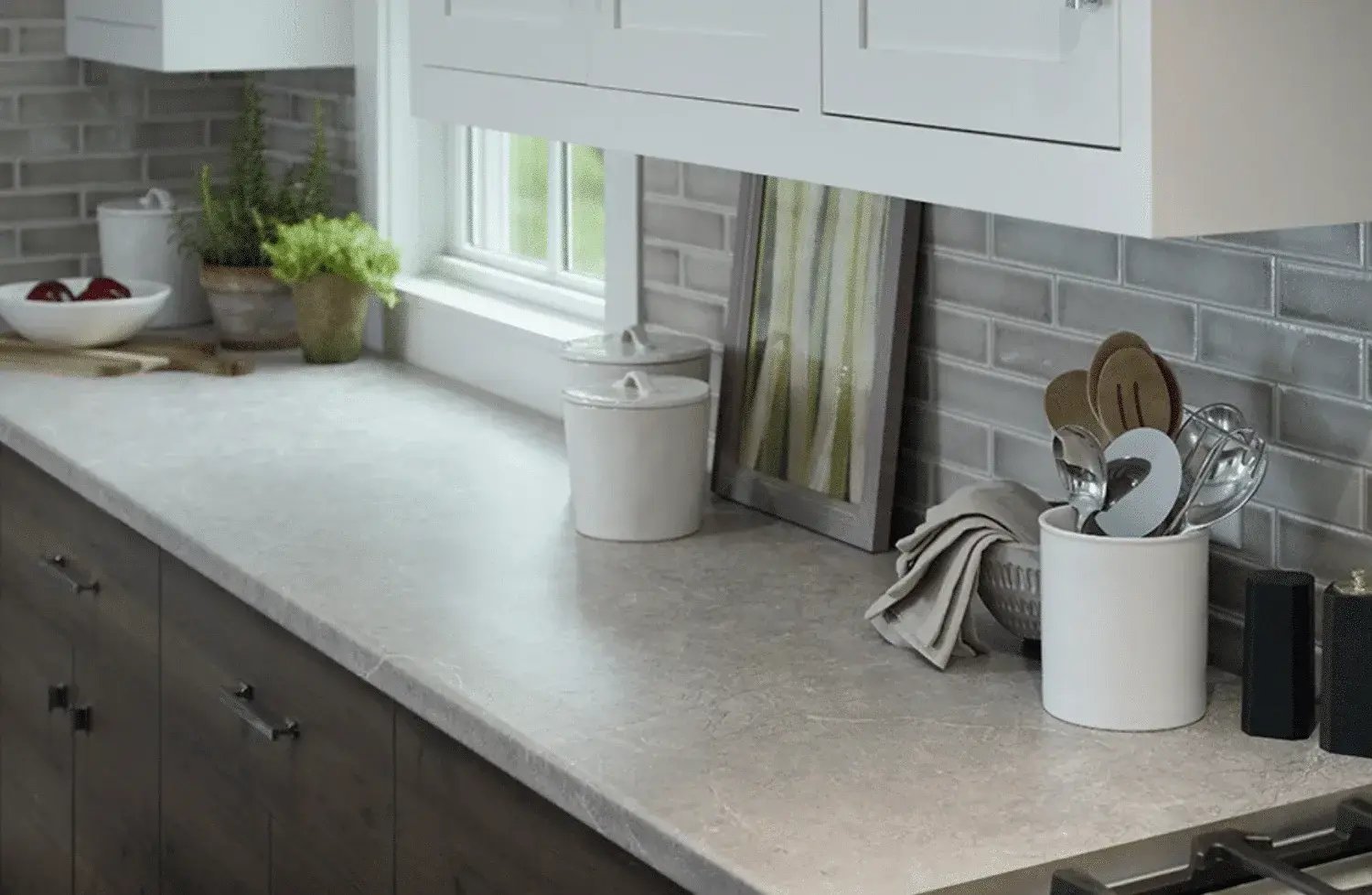 countertop pros and cons: laminate countertop