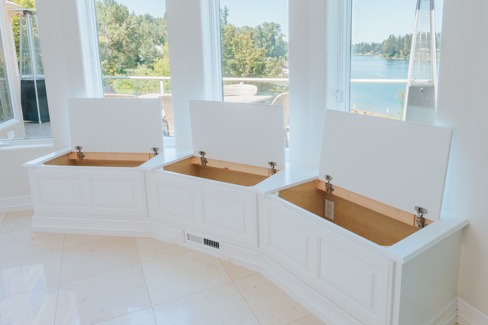 Storage benches 