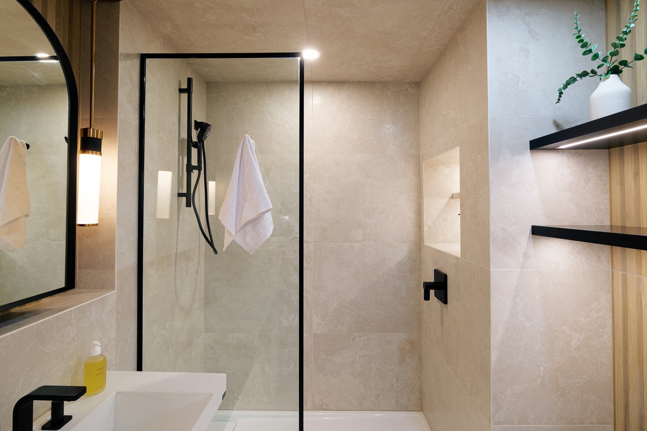 Large Format Tile Bath-9