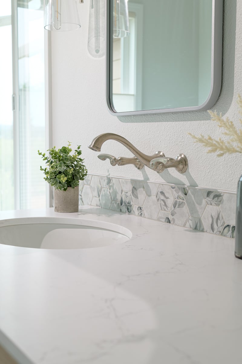 Leafy Tile Bathroom 25 Web-1