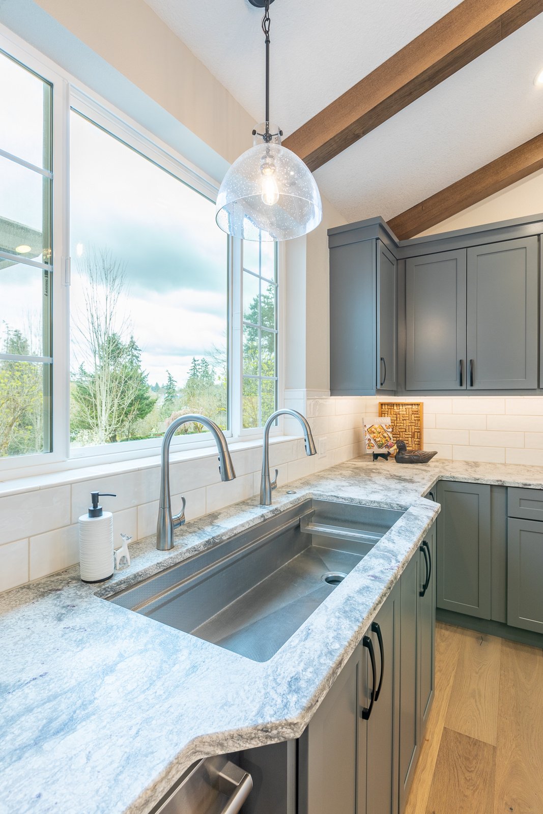 Sink detail