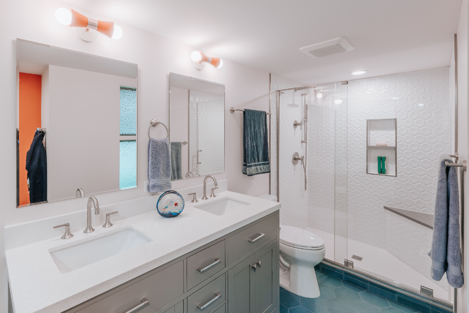 Modern Minimalist Bathroom