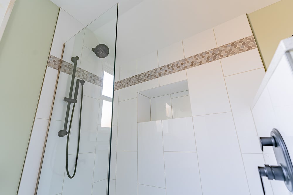 Shower detail