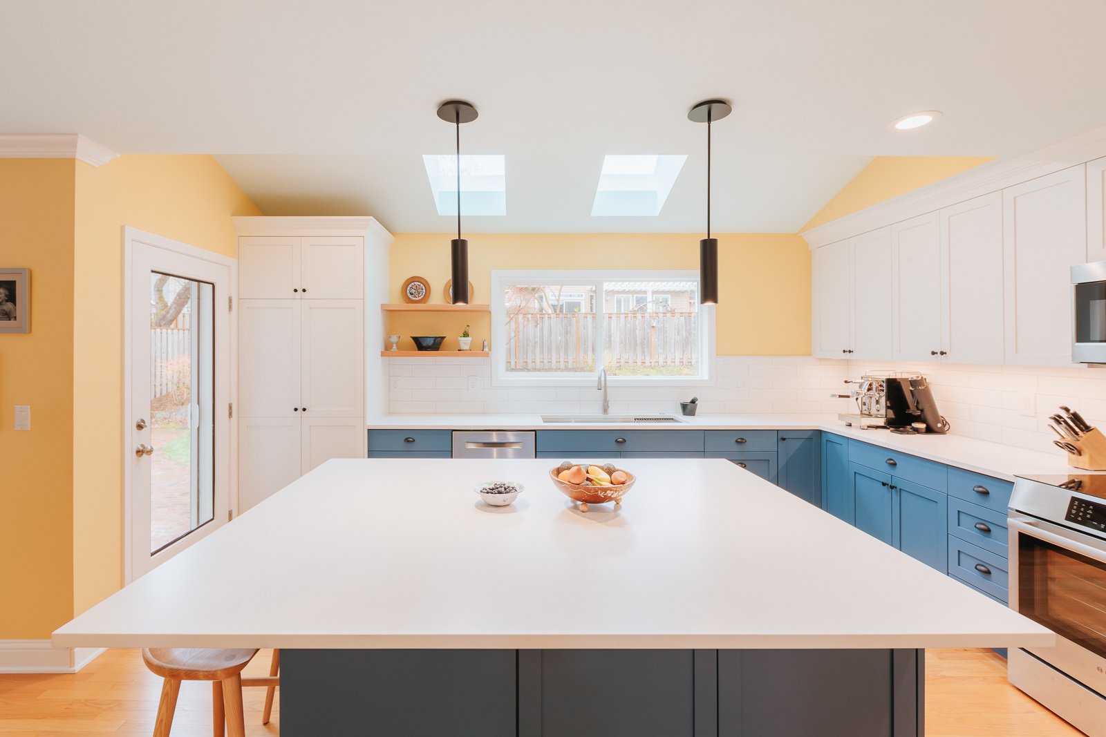 Kitchen island