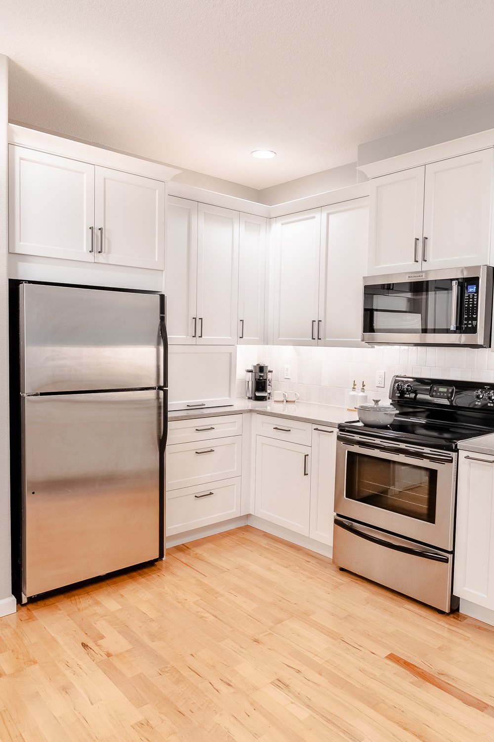 Kitchen remodel stove and fridge