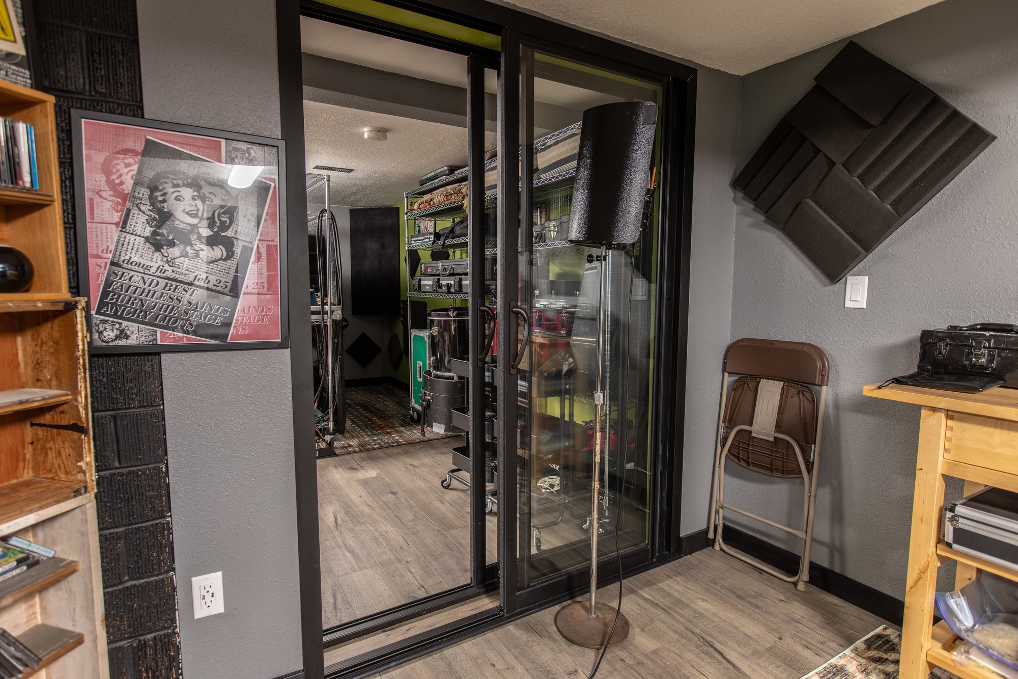 Sliding door