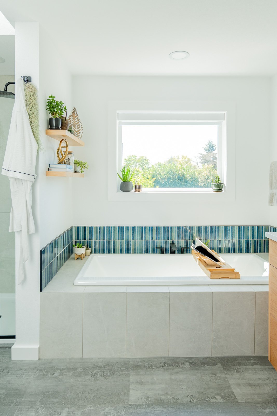 SE Green Tile Tub - web-4