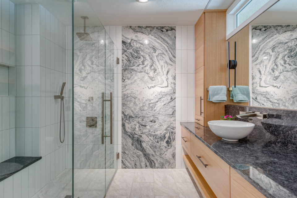Sellwood-Moreland Modern Primary Bathroom Remodel