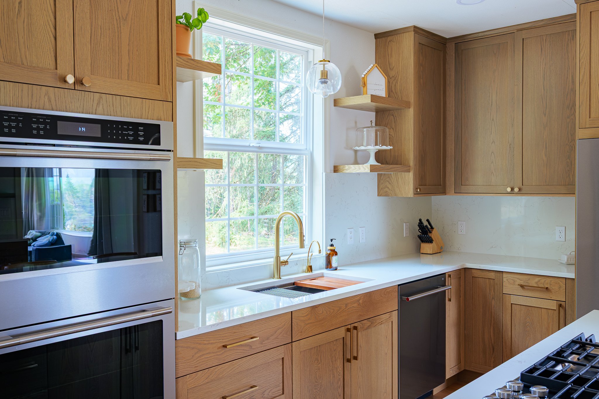White Oak Kitchen and Dining - 11