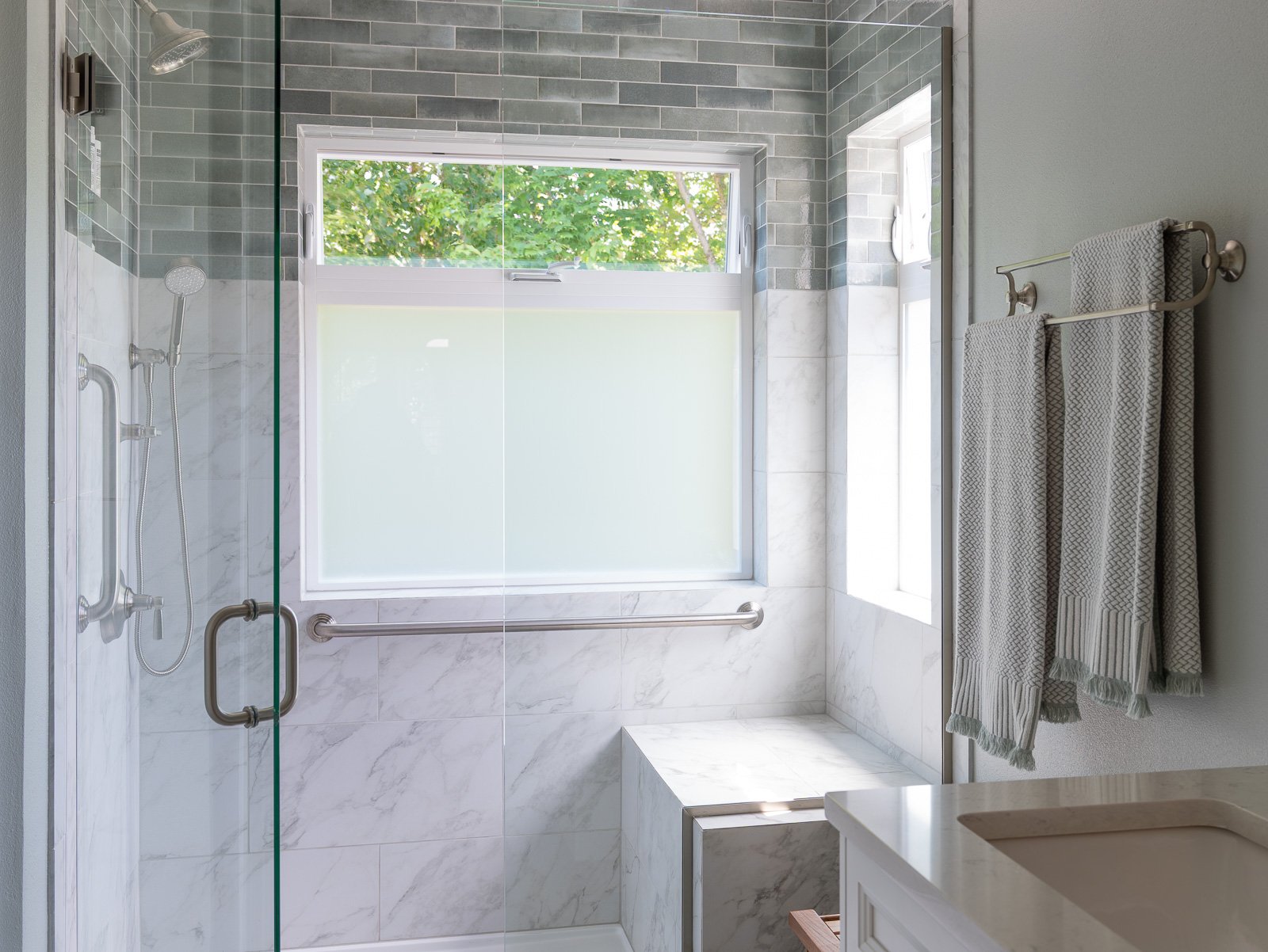 Frosted Tile Bath 25 - Web-18