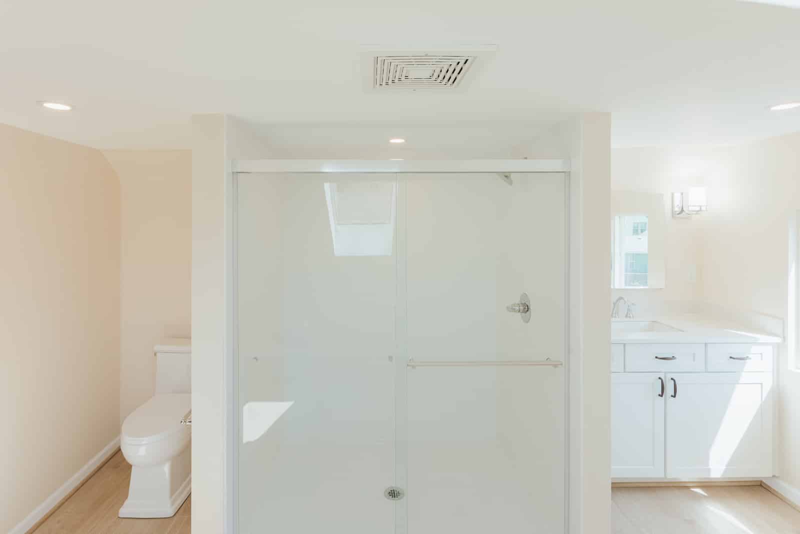 Pros And Cons Of Wetwall Waterproof Shower Wall Panels