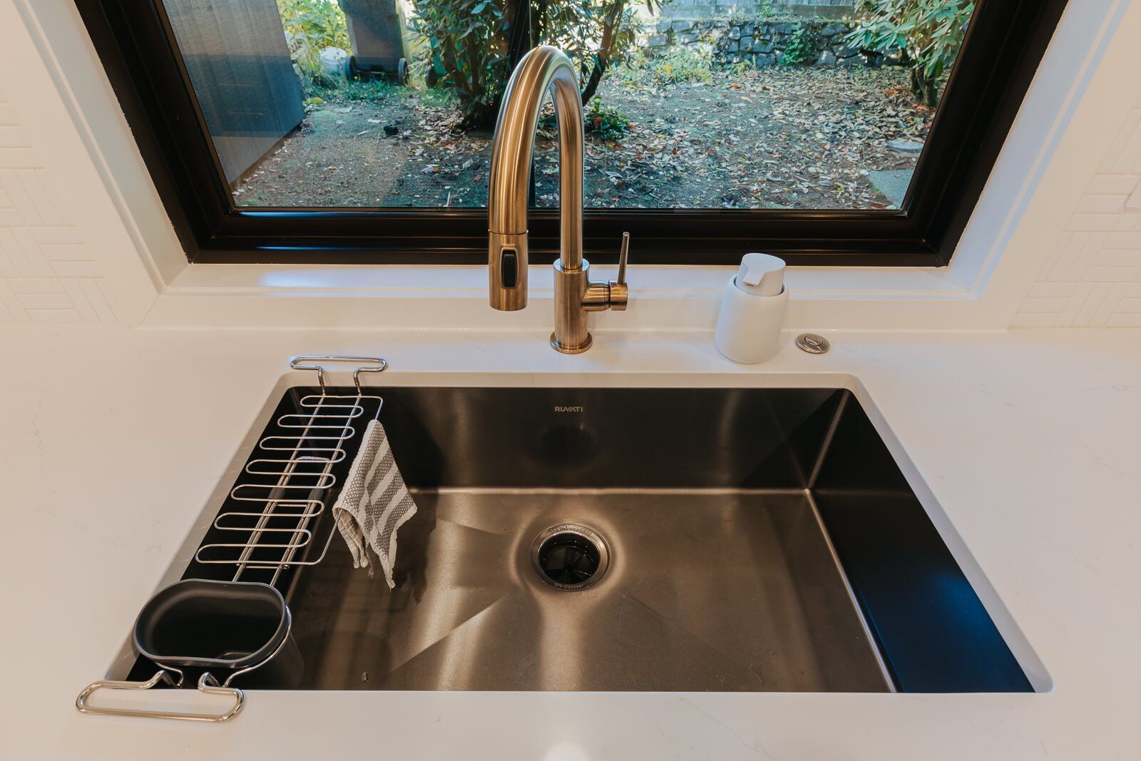 Good Better Best: Sinks & Faucets For Your Kitchen
