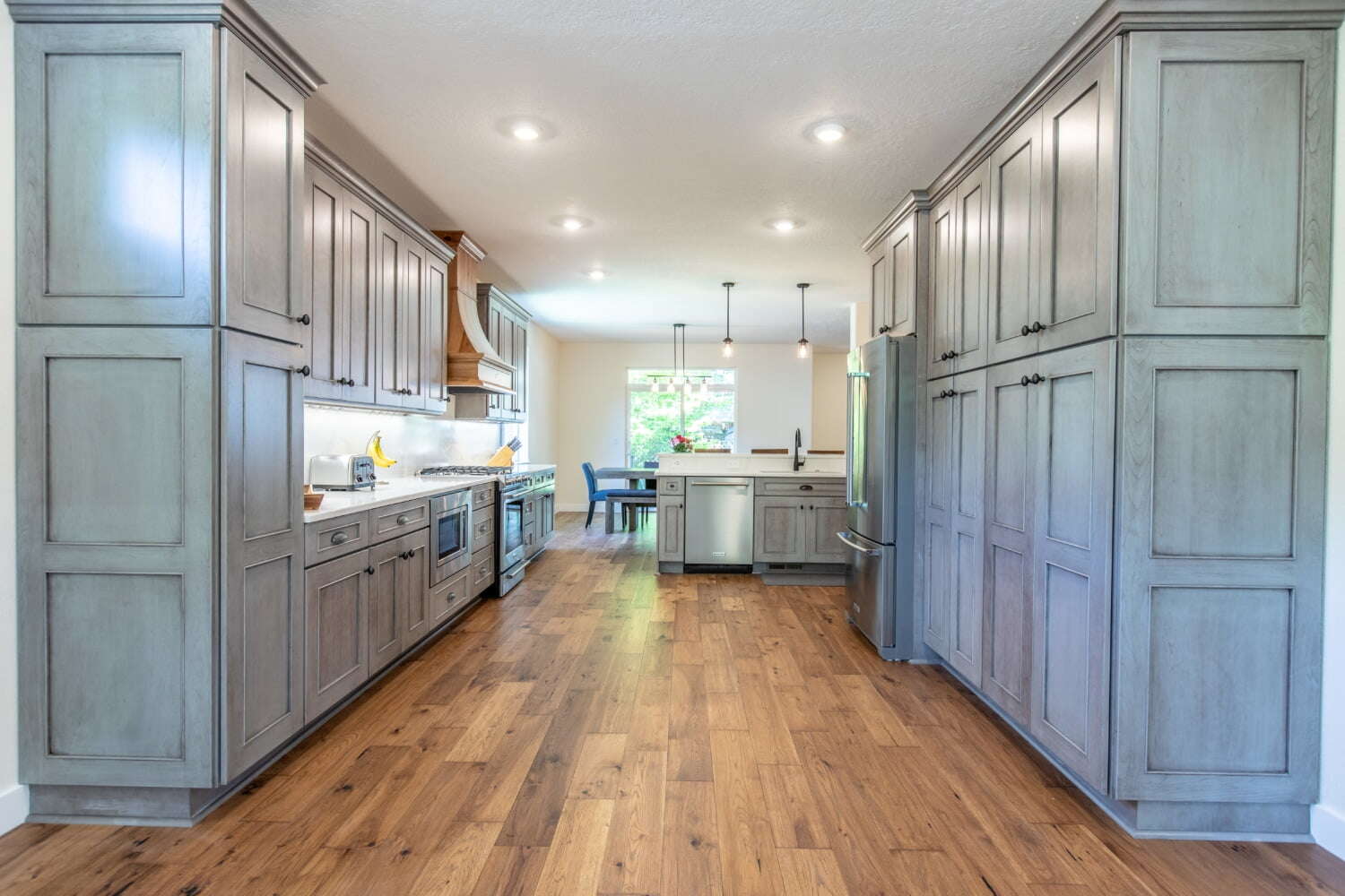 Vinyl vs Laminate Flooring