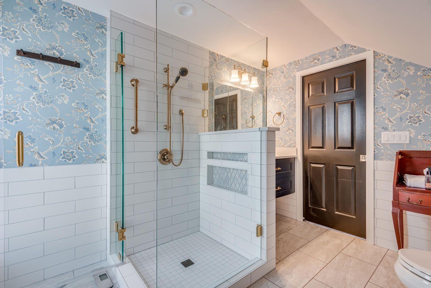 Good Better Best: Shower Glass for Your Bathroom